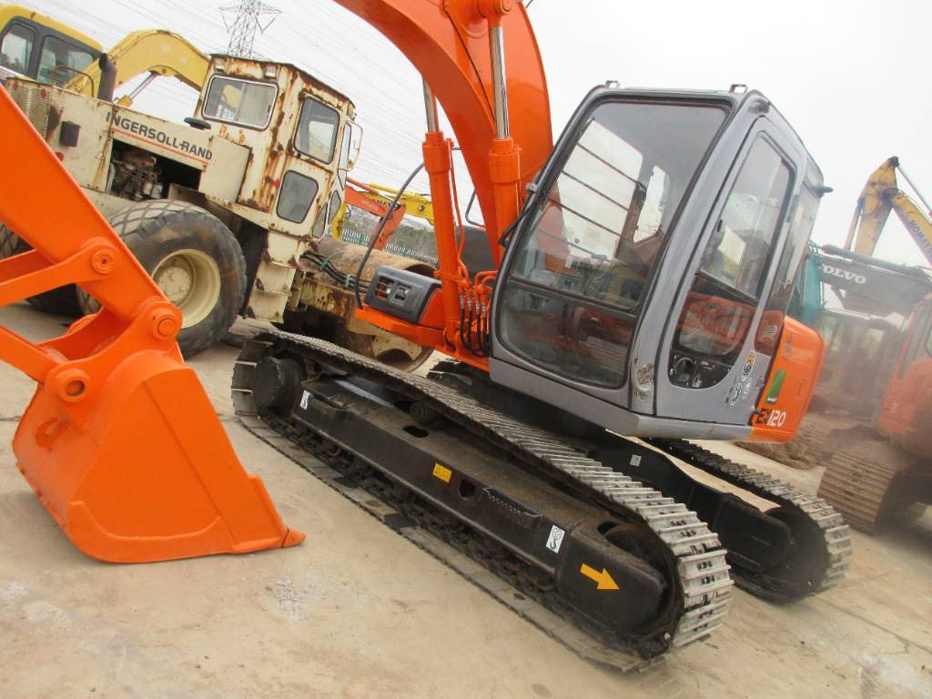 Escavadora de rastos Hitachi EX 120-3: foto 12