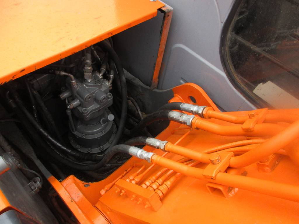 Escavadora de rastos Hitachi EX 120-3: foto 27