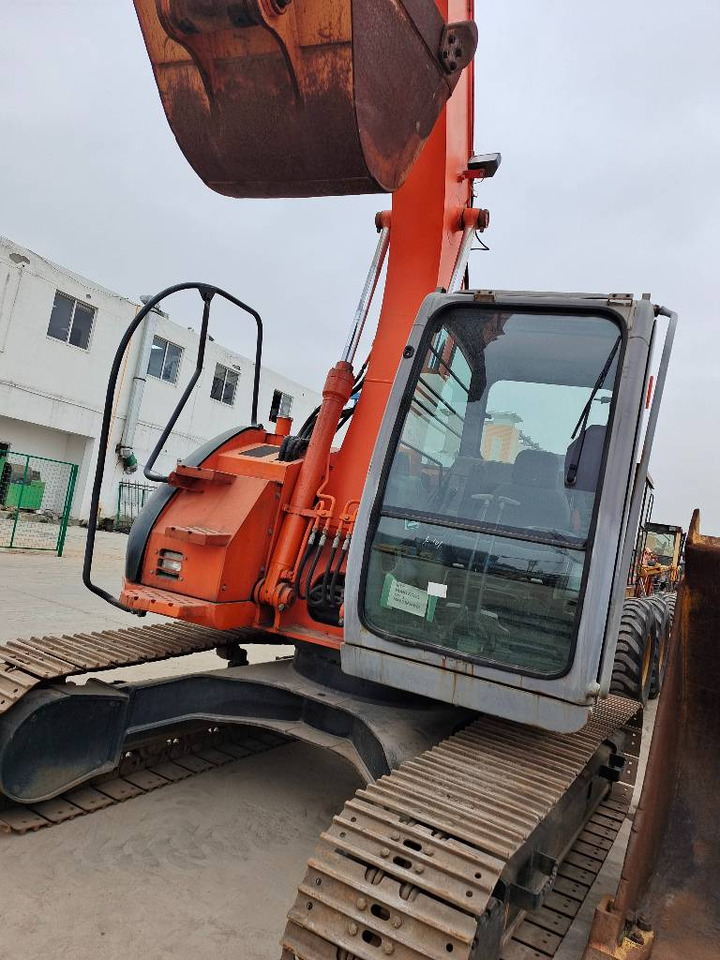 Hitachi ZX 135 US - Escavadora de rastos: foto 1 Hitachi ZX 135 US - Escavadora de rastos: foto 1