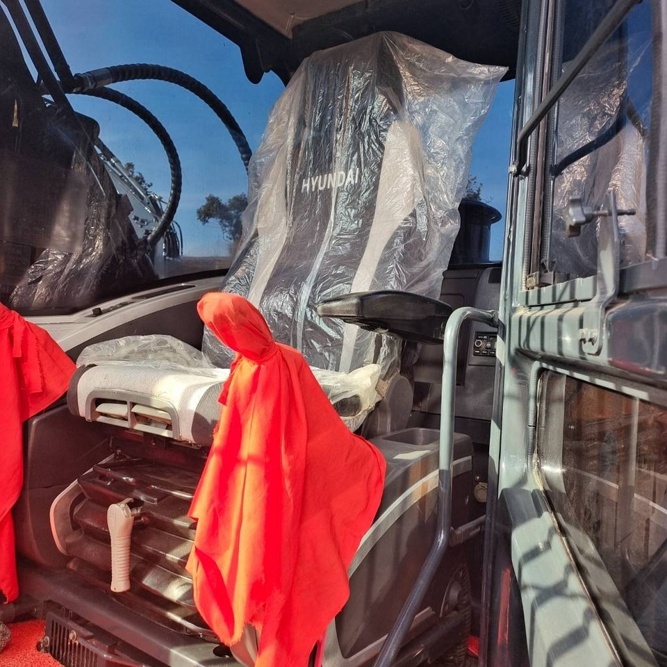 Hyundai 220LC-9T - Escavadora de rastos: foto 3 Hyundai 220LC-9T - Escavadora de rastos: foto 3