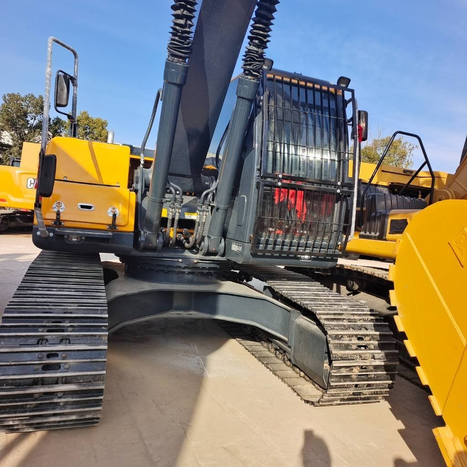 Hyundai 220LC-9T - Escavadora de rastos: foto 1 Hyundai 220LC-9T - Escavadora de rastos: foto 1