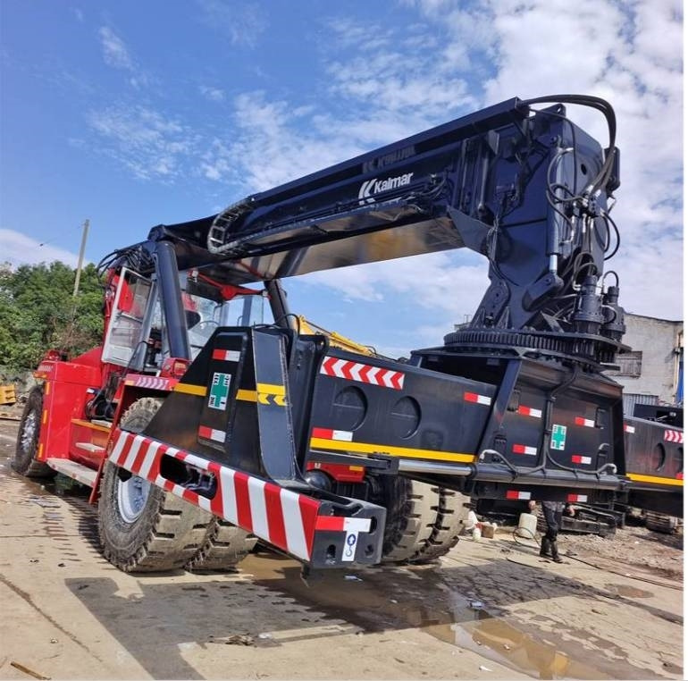 Kalmar DRF 450 - Reachstacker porta contentores: foto 5 Kalmar DRF 450 - Reachstacker porta contentores: foto 5