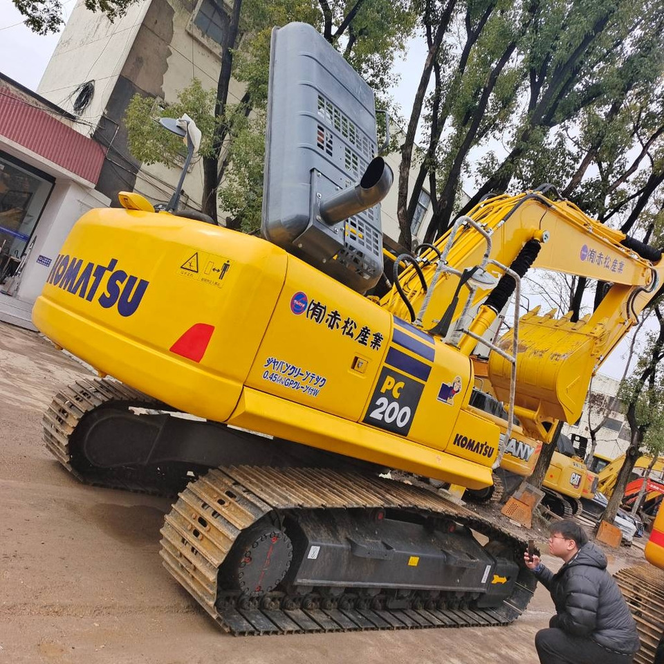 Komatsu PC 200 LC - Escavadora de rastos: foto 1 Komatsu PC 200 LC - Escavadora de rastos: foto 1