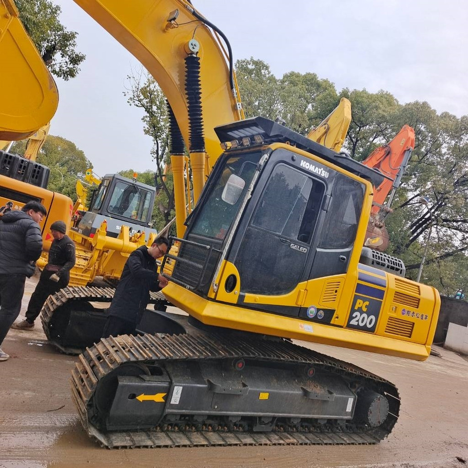 Komatsu PC 200 LC - Escavadora de rastos: foto 2 Komatsu PC 200 LC - Escavadora de rastos: foto 2