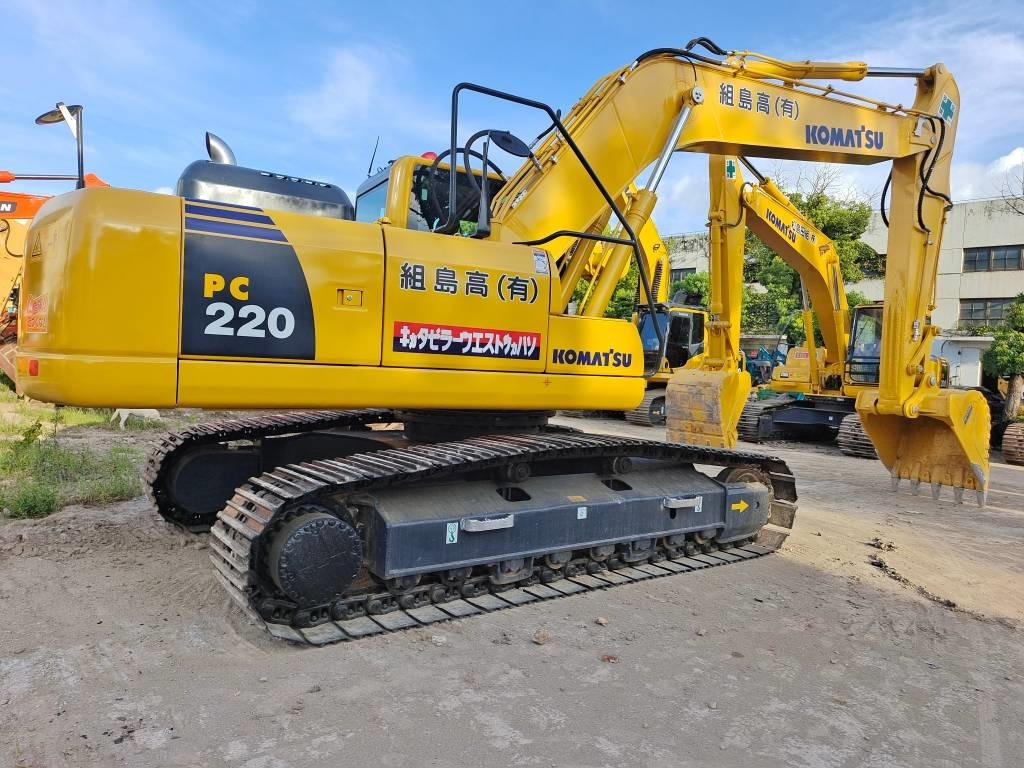 Komatsu PC 220 - Escavadora de rastos: foto 2 Komatsu PC 220 - Escavadora de rastos: foto 2