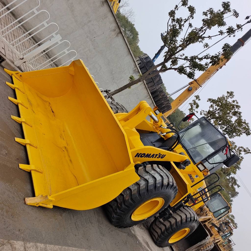 Komatsu WA 380-3 - Pá carregadora de rodas: foto 5 Komatsu WA 380-3 - Pá carregadora de rodas: foto 5