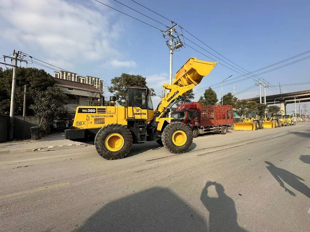 Komatsu WA 380 - Pá carregadora de rodas: foto 4 Komatsu WA 380 - Pá carregadora de rodas: foto 4