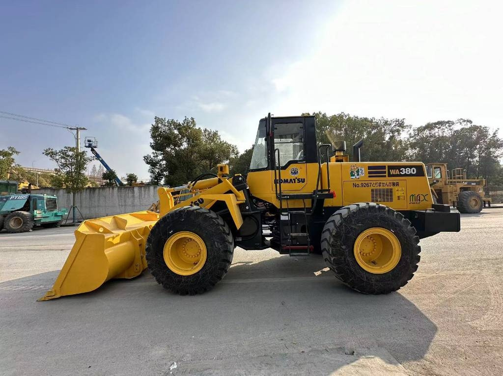 Komatsu WA 380 - Pá carregadora de rodas: foto 1 Komatsu WA 380 - Pá carregadora de rodas: foto 1