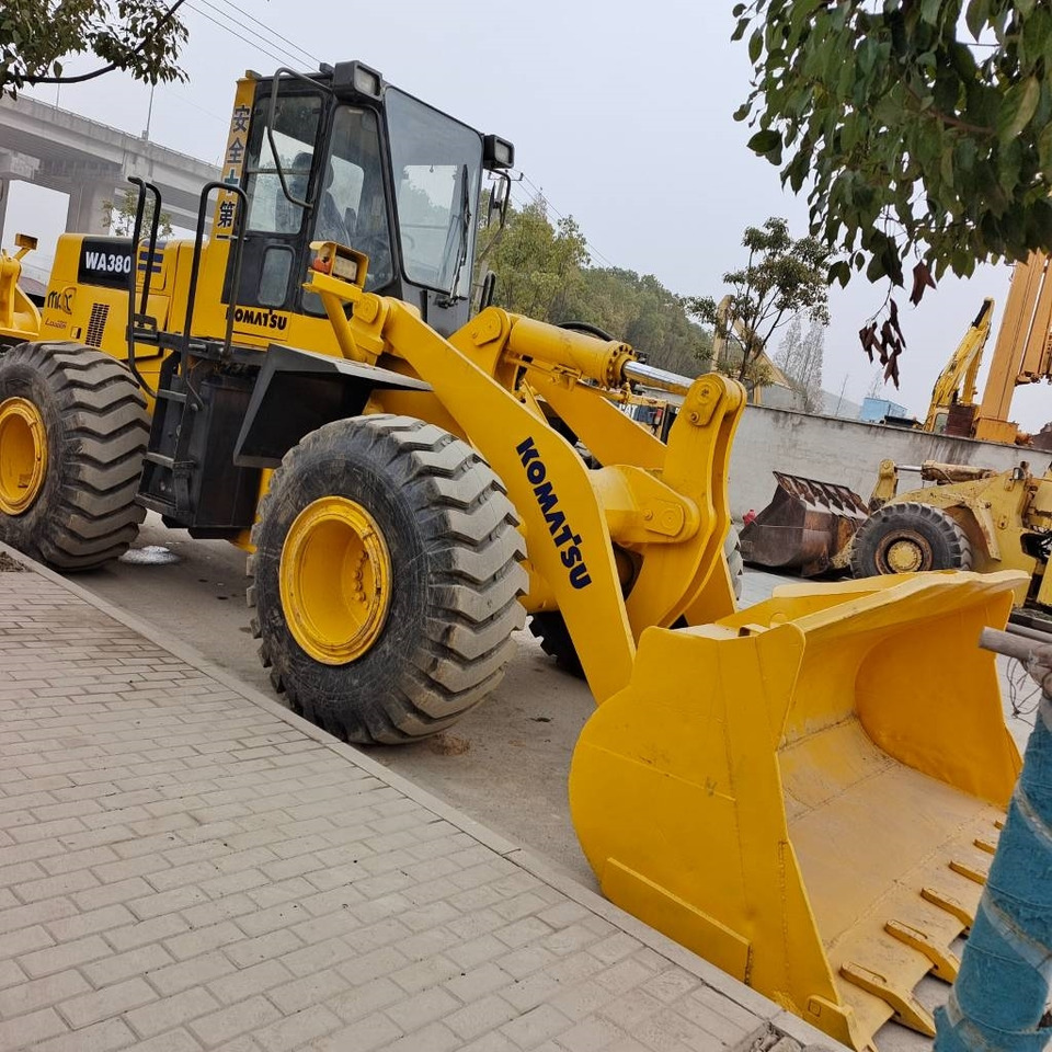 Komatsu WA 380 - Pá carregadora de rodas: foto 3 Komatsu WA 380 - Pá carregadora de rodas: foto 3