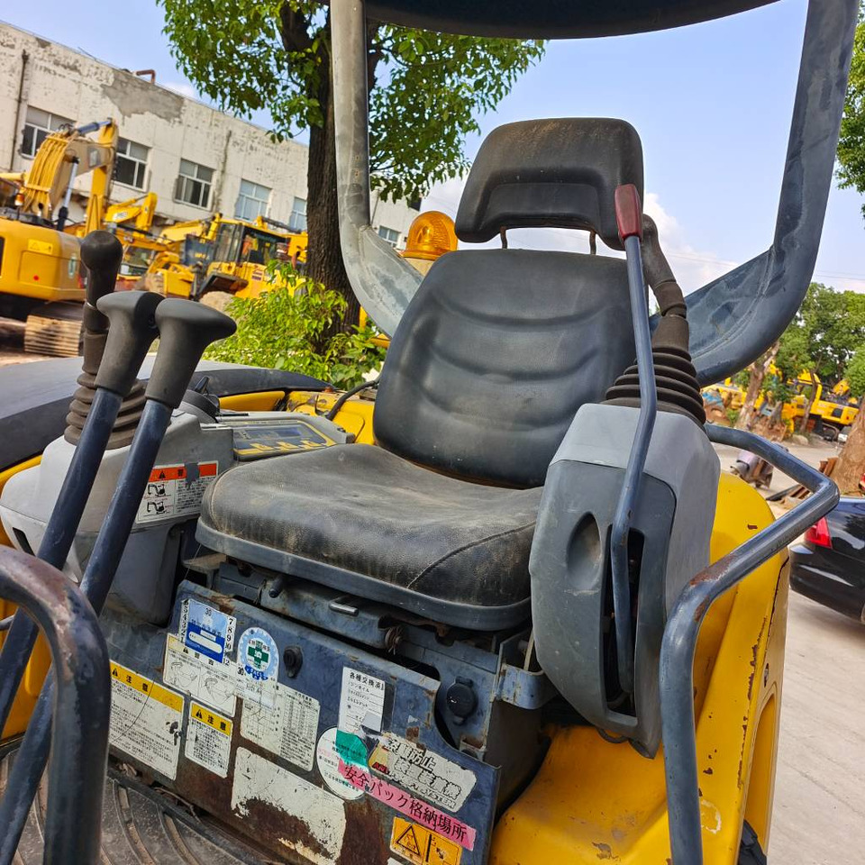 Kubota U30 - Mini escavadeira: foto 4 Kubota U30 - Mini escavadeira: foto 4