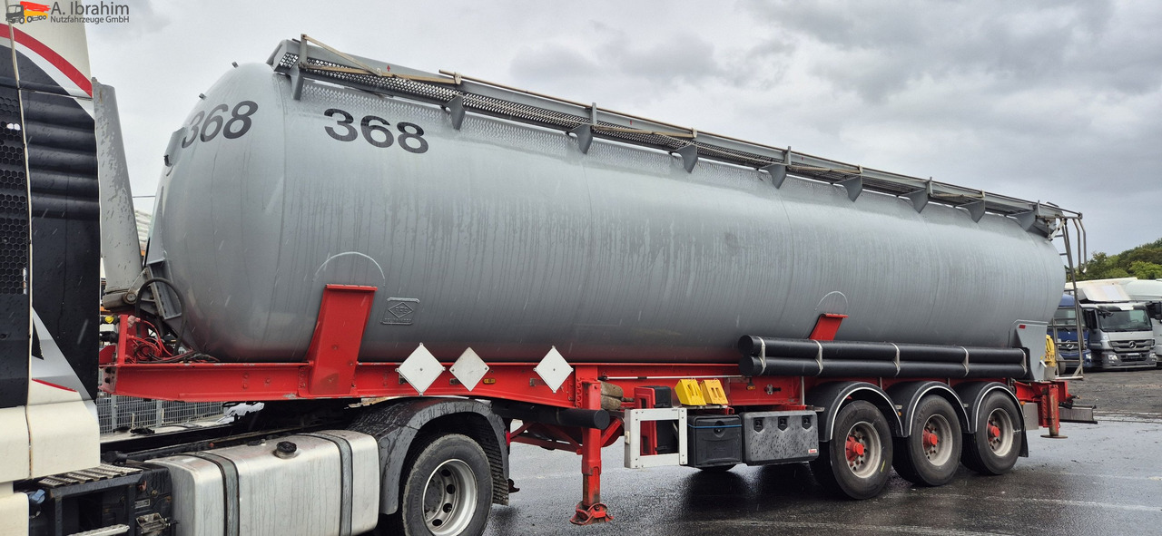 Feldbinder KIP 57.3 Kippsilo | 57 m³ | Scheibenbremse | 1 Kammer | 24V Bordhydraulik - Semi-reboque silo: foto 1 Feldbinder KIP 57.3 Kippsilo | 57 m³ | Scheibenbremse | 1 Kammer | 24V Bordhydraulik - Semi-reboque silo: foto 1