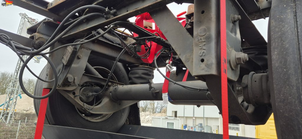 Krone AZ 5x vorhanden SAF Achsen, fertig gestapelt - Reboque transportador de contêineres/ Caixa móvel: foto 3 Krone AZ 5x vorhanden SAF Achsen, fertig gestapelt - Reboque transportador de contêineres/ Caixa móvel: foto 3