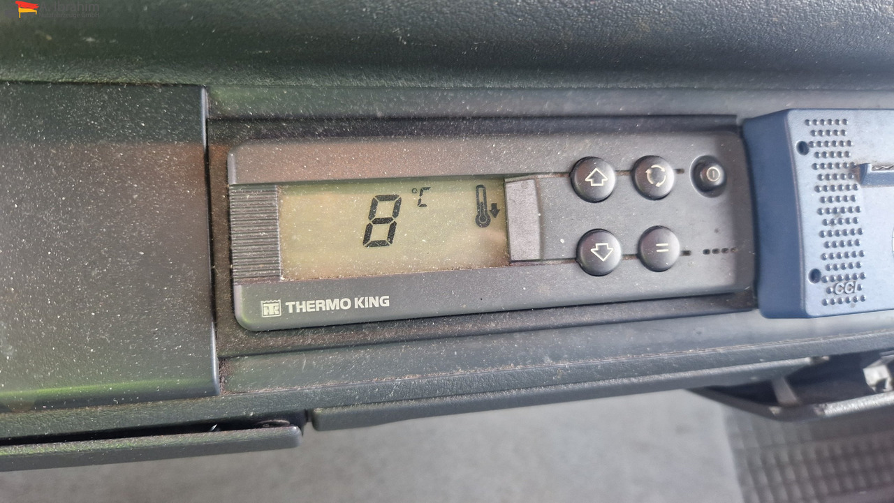 MAN 8.180 Thermokingkühlung - 30 ° voll fahrbereit - Camião frigorífico: foto 4 MAN 8.180 Thermokingkühlung - 30 ° voll fahrbereit - Camião frigorífico: foto 4