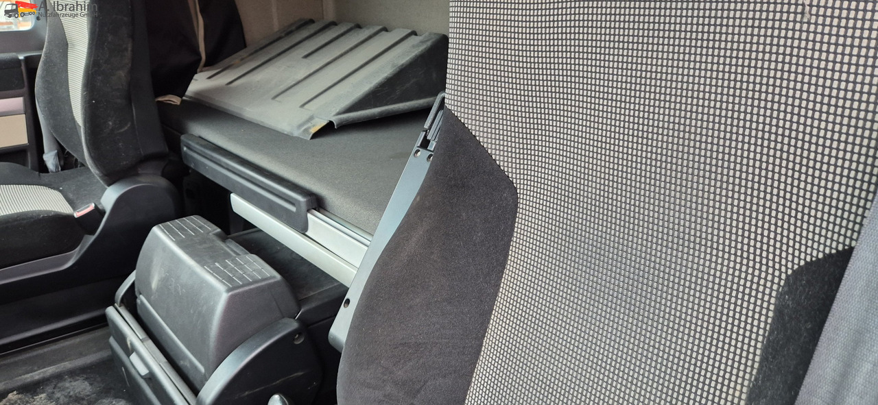 MAN TGX 26.460 Vario-Rahmen deutsches Fahrzeug. ohne Wechselbrücke - Camião de lona: foto 3 MAN TGX 26.460 Vario-Rahmen deutsches Fahrzeug. ohne Wechselbrücke - Camião de lona: foto 3