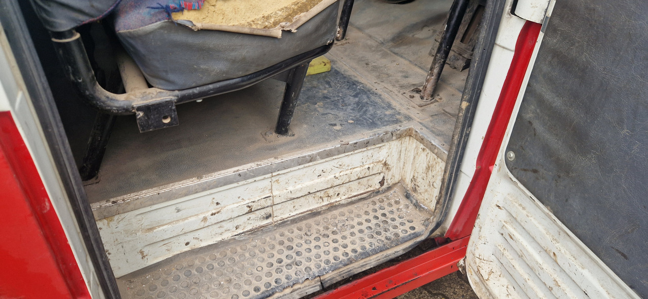 Mercedes-Benz 615D Doka Pritsche, Zustand gut - Carrinha de caixa aberta, Carrinha cabine dupla: foto 3 Mercedes-Benz 615D Doka Pritsche, Zustand gut - Carrinha de caixa aberta, Carrinha cabine dupla: foto 3