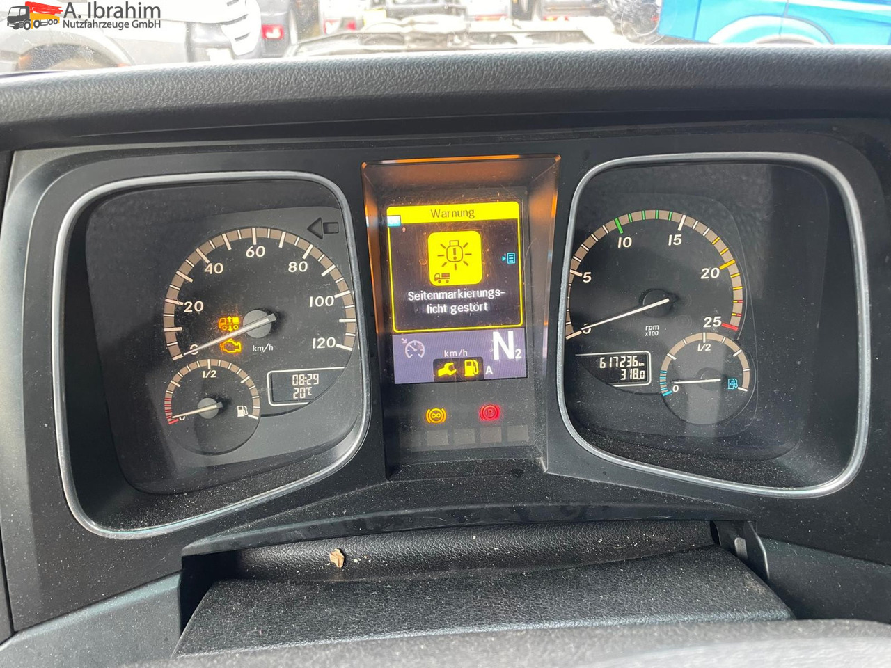 Mercedes-Benz Actros 2545 6x2 Pritsche Kran HIAB 166 - Camião de caixa aberta/ Plataforma, Camião grua: foto 2 Mercedes-Benz Actros 2545 6x2 Pritsche Kran HIAB 166 - Camião de caixa aberta/ Plataforma, Camião grua: foto 2