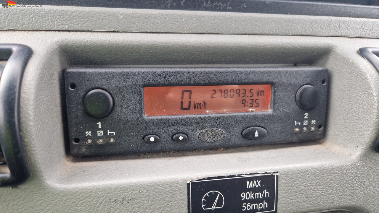 Renault 52AF, zwillingsbereift 2.8 nicht neu, aber läuft, - Furgão: foto 3 Renault 52AF, zwillingsbereift 2.8 nicht neu, aber läuft, - Furgão: foto 3