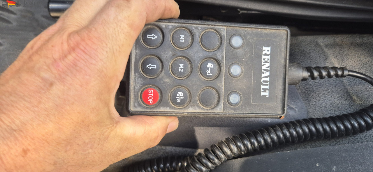 Renault Midlum 180 DCI Werkstattkoffer mit Treppe - Carrinha de contentor: foto 2 Renault Midlum 180 DCI Werkstattkoffer mit Treppe - Carrinha de contentor: foto 2