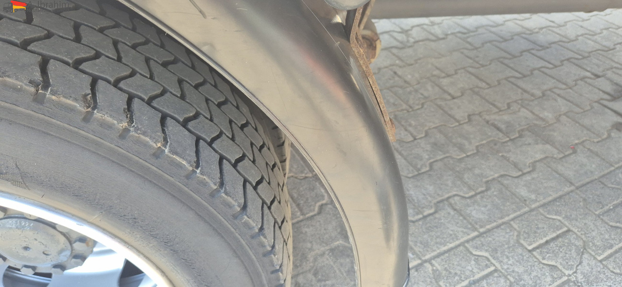 Renault Midlum 180 DCI Werkstattkoffer mit Treppe - Carrinha de contentor: foto 4 Renault Midlum 180 DCI Werkstattkoffer mit Treppe - Carrinha de contentor: foto 4