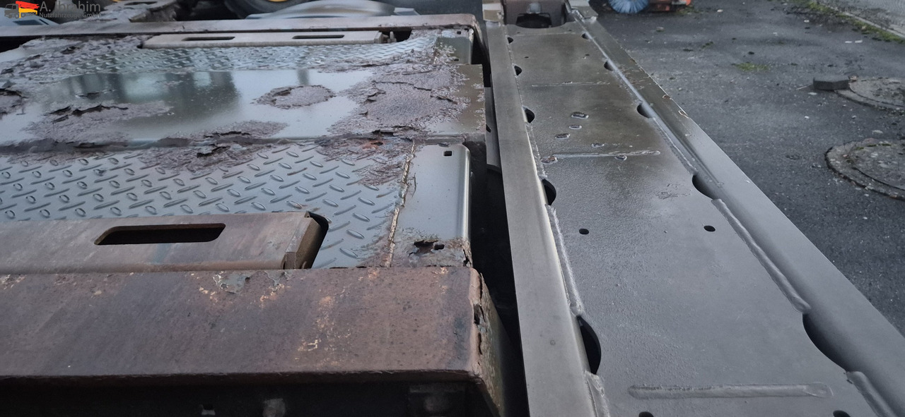 Schmitz SCF24 2x20,30,40,45 ft Multichassis, ausziehbar - Semi-reboque transportador de contêineres/ Caixa móvel: foto 4 Schmitz SCF24 2x20,30,40,45 ft Multichassis, ausziehbar - Semi-reboque transportador de contêineres/ Caixa móvel: foto 4