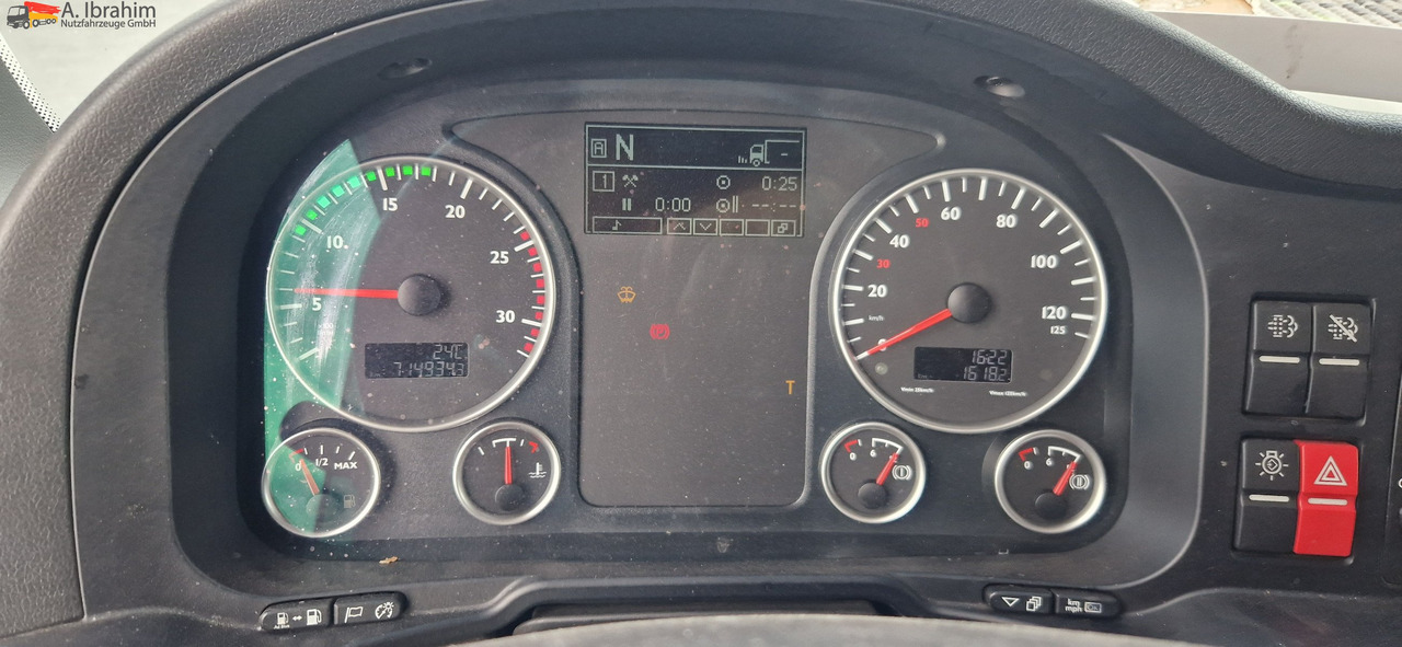 Tractor MAN TGX 18.480 Kipphydraulik, Retarder Standklima: foto 15 Tractor MAN TGX 18.480 Kipphydraulik, Retarder Standklima: foto 15