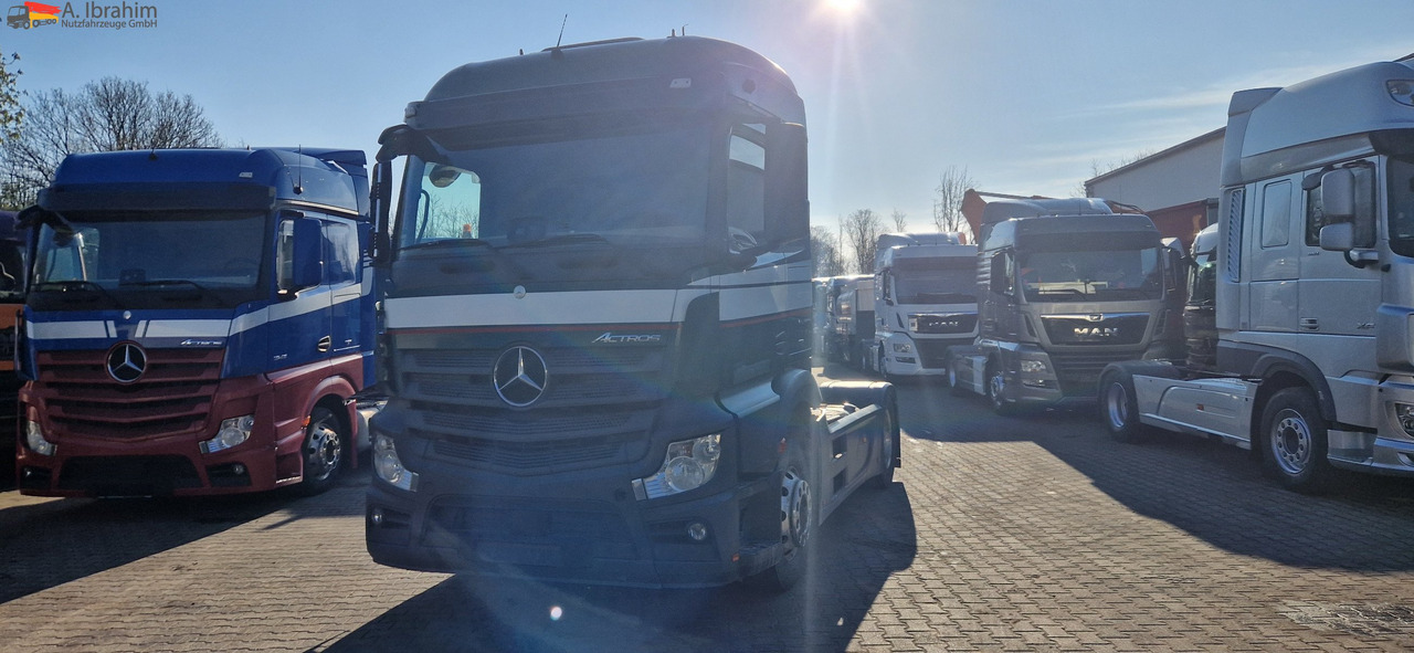 Mercedes-Benz 1840 Actros, 3x vorhanden, identisch - Tractor: foto 1 Mercedes-Benz 1840 Actros, 3x vorhanden, identisch - Tractor: foto 1