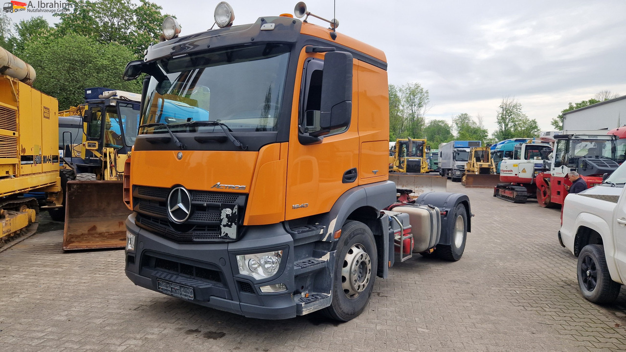 Mercedes-Benz 1840 Actros, 3x vorhanden, identisch deutsche Fahrzeuge einsatzbereit - Tractor: foto 1 Mercedes-Benz 1840 Actros, 3x vorhanden, identisch deutsche Fahrzeuge einsatzbereit - Tractor: foto 1