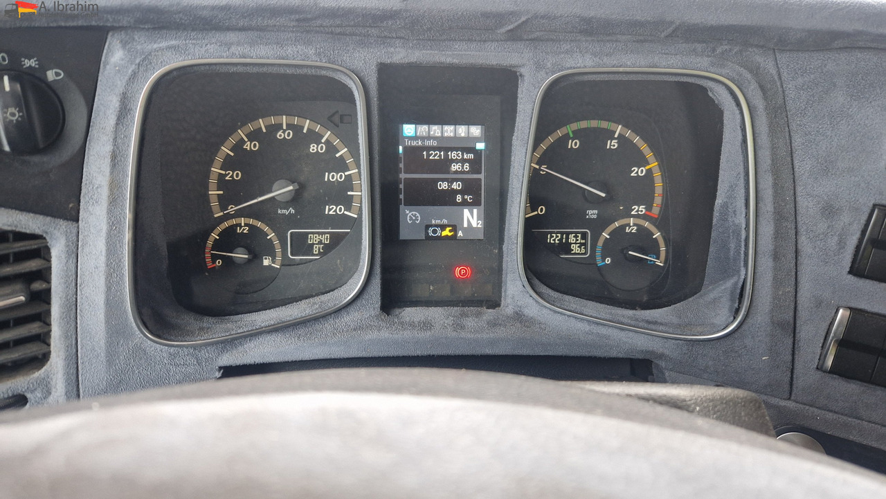 Locação financeira de Mercedes-Benz 1845 Kipphydraulik Mercedes-Benz 1845 Kipphydraulik: foto 15 Locação financeira de Mercedes-Benz 1845 Kipphydraulik Mercedes-Benz 1845 Kipphydraulik: foto 15