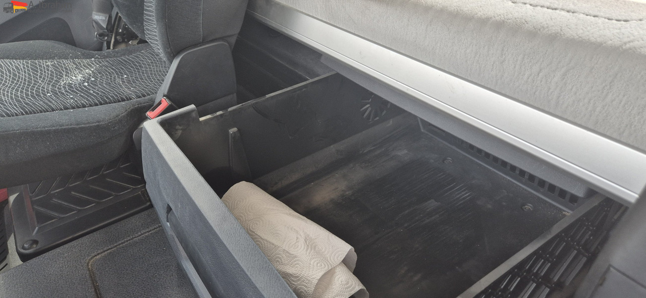 Mercedes-Benz DB 1842H 4x4 Hydrodrive Scheckheft bei Mercedes - Tractor: foto 3 Mercedes-Benz DB 1842H 4x4 Hydrodrive Scheckheft bei Mercedes - Tractor: foto 3