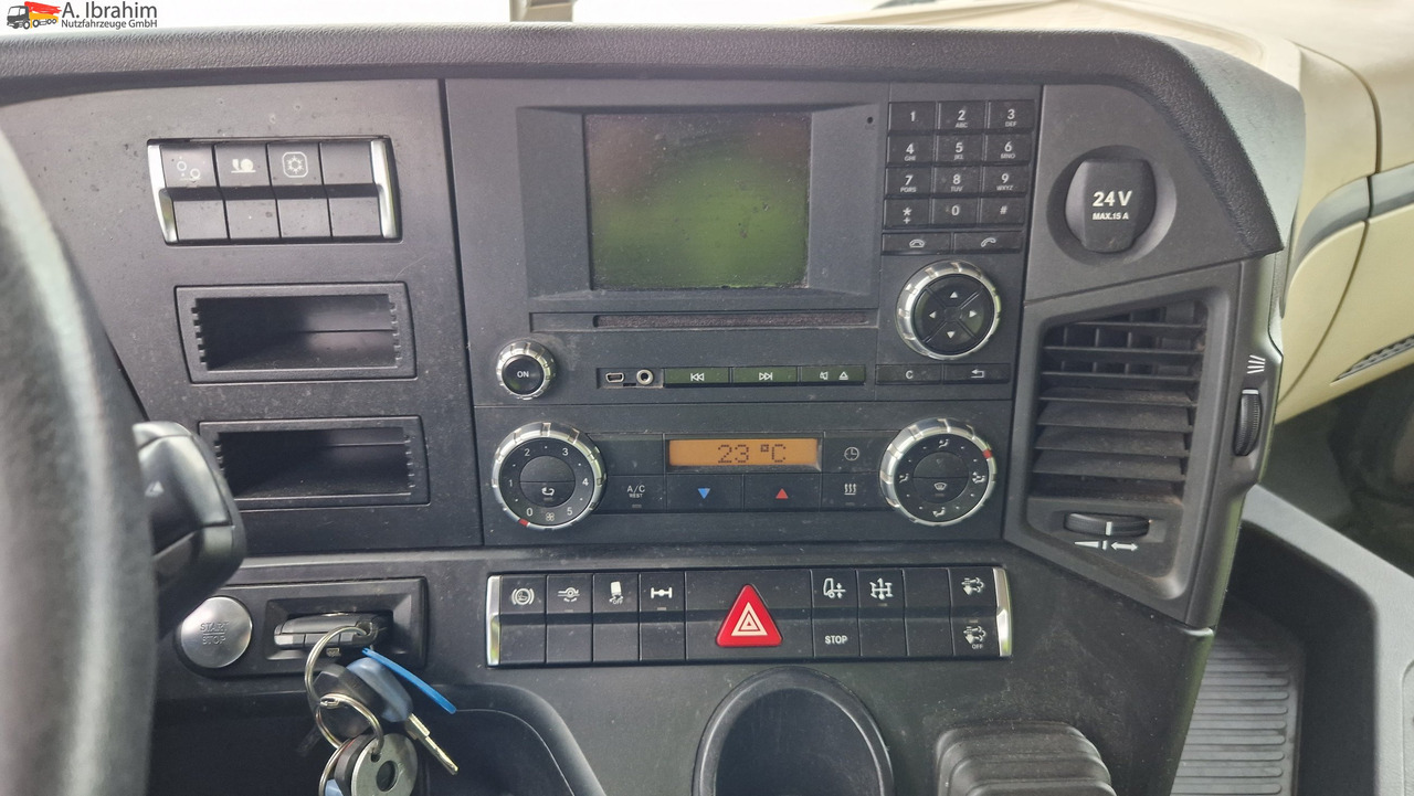 Mercedes-Benz DB 1843 Retarder Kipphydraulik - Tractor: foto 2 Mercedes-Benz DB 1843 Retarder Kipphydraulik - Tractor: foto 2