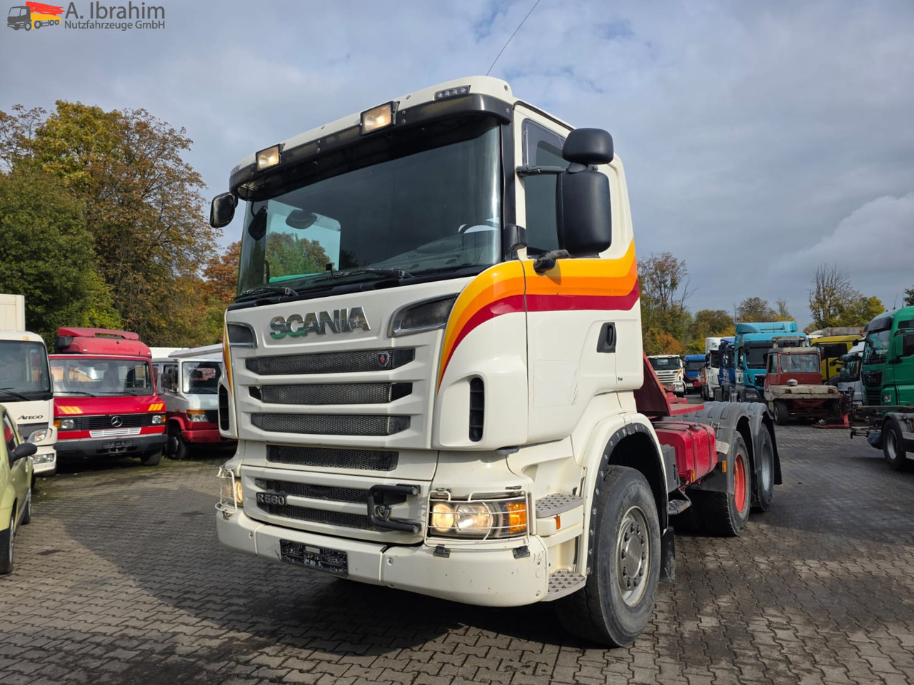 Scania R560 | 6x4 | V8 | Blatt Blatt | Schaltgetriebe | Kipphydraulik | Klima | Trommelbremse| 3 Pedals - Tractor: foto 1 Scania R560 | 6x4 | V8 | Blatt Blatt | Schaltgetriebe | Kipphydraulik | Klima | Trommelbremse| 3 Pedals - Tractor: foto 1