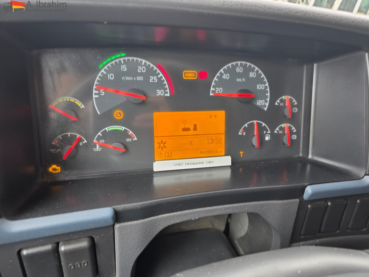 Locação financeira de Volvo FH 520 | 6x4 | Schaltgetriebe | Blatt Blatt Klima | Trommelbremse | 3 Pedals Volvo FH 520 | 6x4 | Schaltgetriebe | Blatt Blatt Klima | Trommelbremse | 3 Pedals: foto 13 Locação financeira de Volvo FH 520 | 6x4 | Schaltgetriebe | Blatt Blatt Klima | Trommelbremse | 3 Pedals Volvo FH 520 | 6x4 | Schaltgetriebe | Blatt Blatt Klima | Trommelbremse | 3 Pedals: foto 13