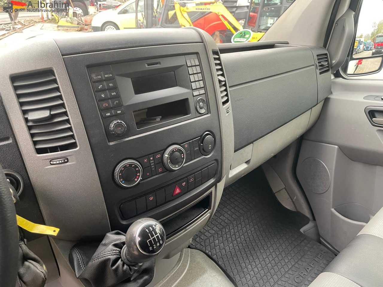 VW Crafter 2.0 L Diesel Pritsche 4.35 m | Top Zustand - Carrinha de lona: foto 5 VW Crafter 2.0 L Diesel Pritsche 4.35 m | Top Zustand - Carrinha de lona: foto 5