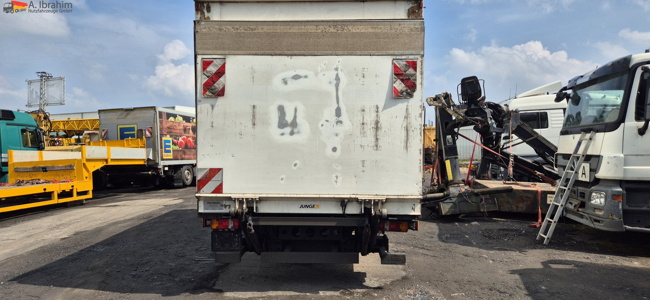 Veículo comercial MAN TGL 8.150 4X2 BL Unfallschaden bedingt fahrbereit, Motor ok: foto 11