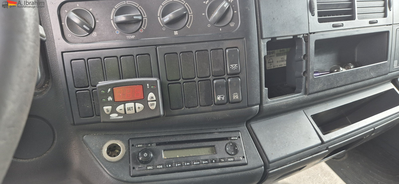 Veículo comercial MAN TGL 8.150 4X2 BL Unfallschaden bedingt fahrbereit, Motor ok: foto 7