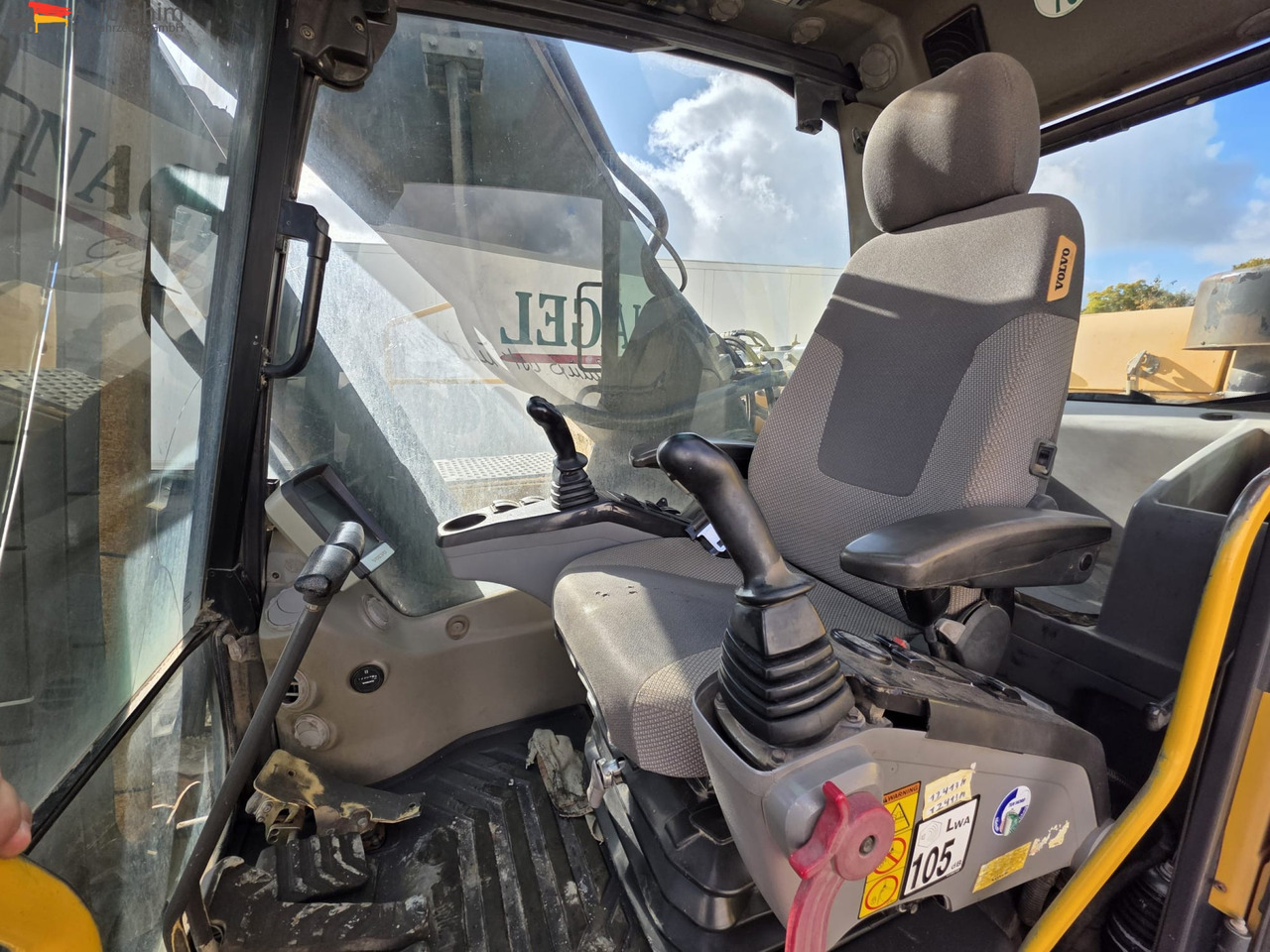 Volvo EC360C Schnellwechsler | Hammerhydraulik | Klima | 40t | 12305 St. - Escavadora de rastos: foto 3 Volvo EC360C Schnellwechsler | Hammerhydraulik | Klima | 40t | 12305 St. - Escavadora de rastos: foto 3