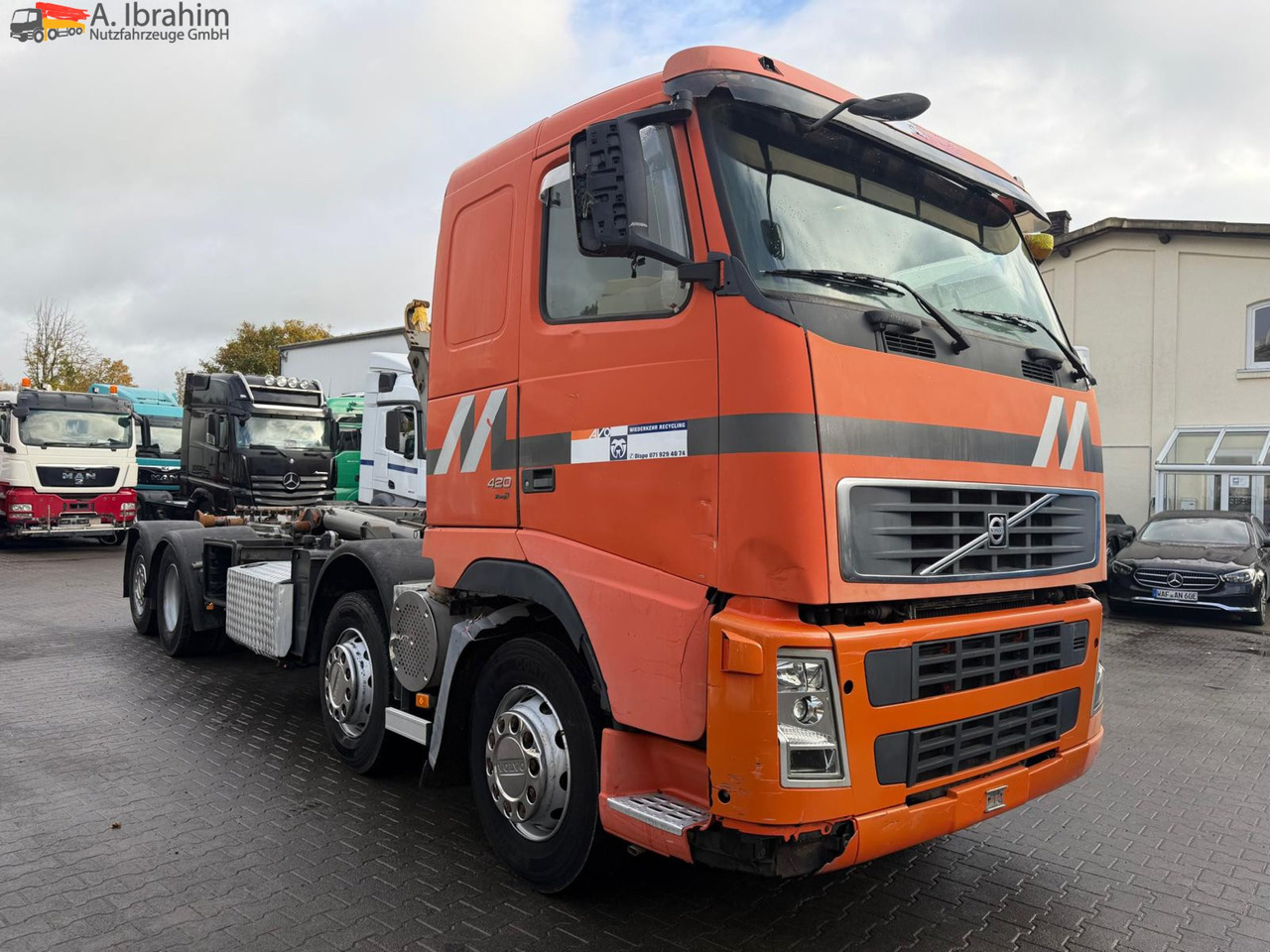 Volvo FH12-420 8x2 Fahrzeugpapiere Schweiz - Camião polibenne: foto 1 Volvo FH12-420 8x2 Fahrzeugpapiere Schweiz - Camião polibenne: foto 1