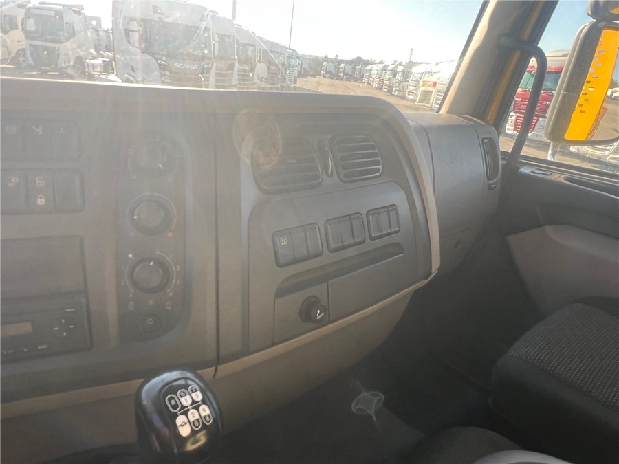 Camião de caixa aberta/ Plataforma DAF LF 310: foto 20