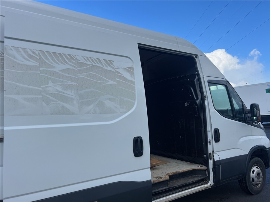 Iveco 35C16 - Furgão: foto 5 Iveco 35C16 - Furgão: foto 5