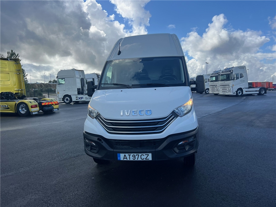 Iveco 35C16 - Furgão: foto 2 Iveco 35C16 - Furgão: foto 2