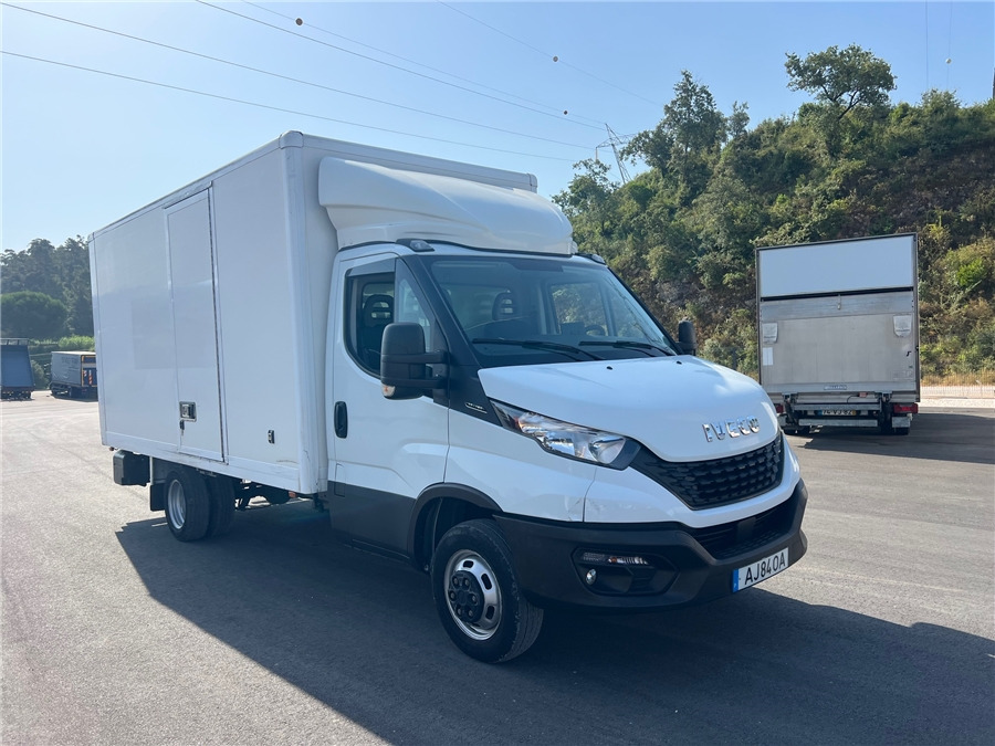 Iveco 35C16H - Camião furgão: foto 3 Iveco 35C16H - Camião furgão: foto 3