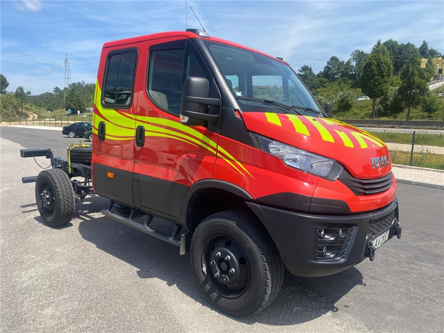 Iveco 70-S180 4X4 - Camião chassi: foto 2 Iveco 70-S180 4X4 - Camião chassi: foto 2
