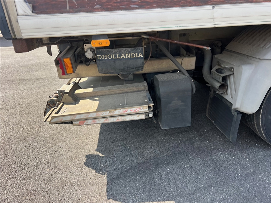 Camião frigorífico MERCEDES-BENZ 1318: foto 18