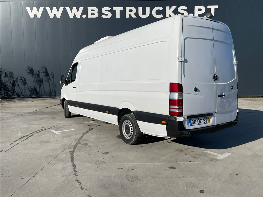 MERCEDES-BENZ 315 - Carrinha frigorífica: foto 3 MERCEDES-BENZ 315 - Carrinha frigorífica: foto 3