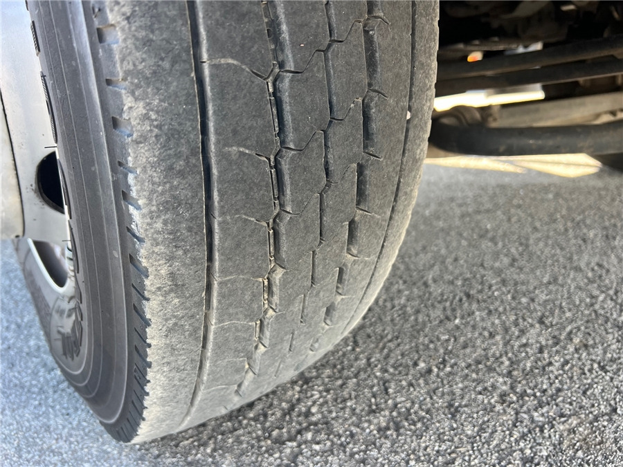 Carrinha de caixa aberta Mitsubishi Canter: foto 18