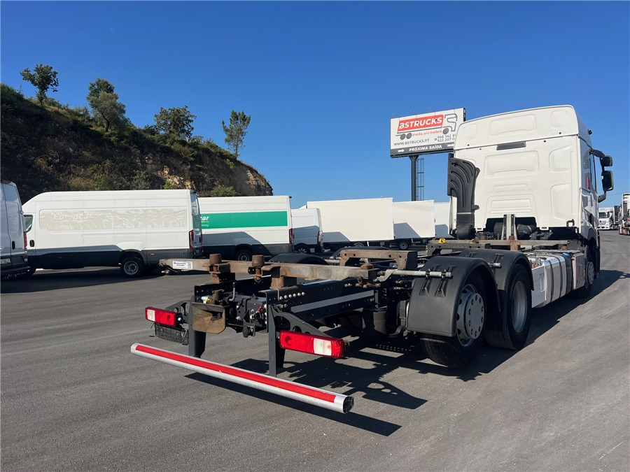 Renault T430 - Camião transportador de contêineres/ Caixa móvel: foto 4 Renault T430 - Camião transportador de contêineres/ Caixa móvel: foto 4