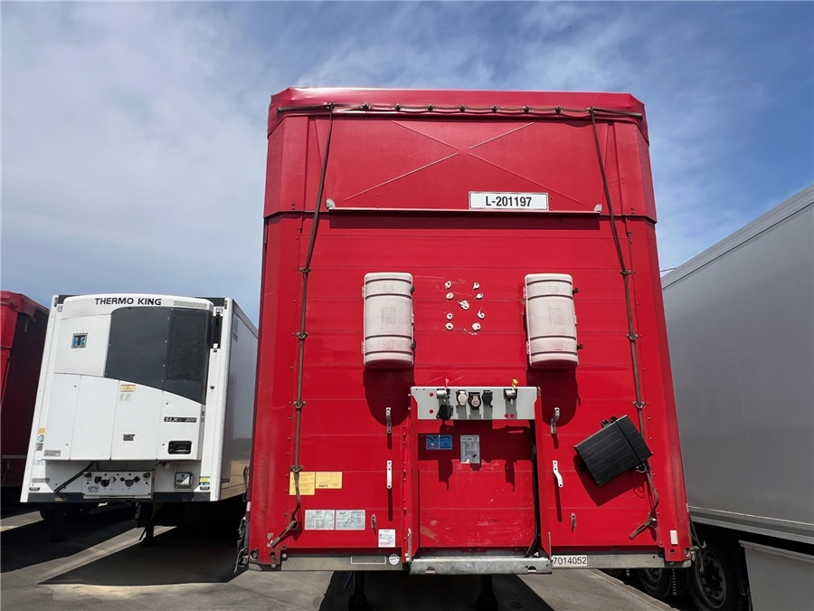 SCHMITZ CARGOBULL SCB-S3T TETO ELEVAR - Semi-reboque de lona: foto 3 SCHMITZ CARGOBULL SCB-S3T TETO ELEVAR - Semi-reboque de lona: foto 3