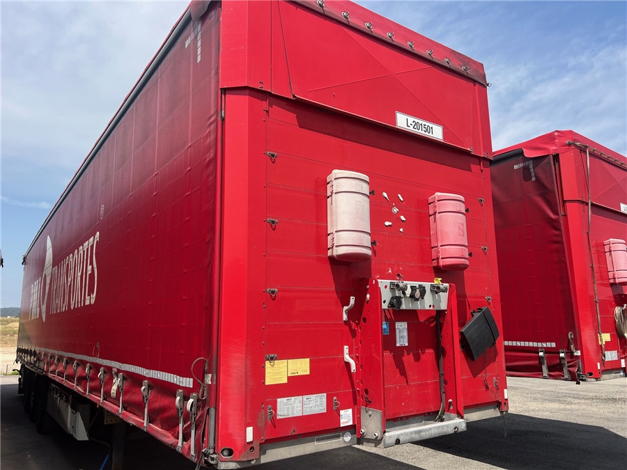 SCHMITZ CARGOBULL SCB-S3T TETO ELEVAR - Semi-reboque de lona: foto 2 SCHMITZ CARGOBULL SCB-S3T TETO ELEVAR - Semi-reboque de lona: foto 2