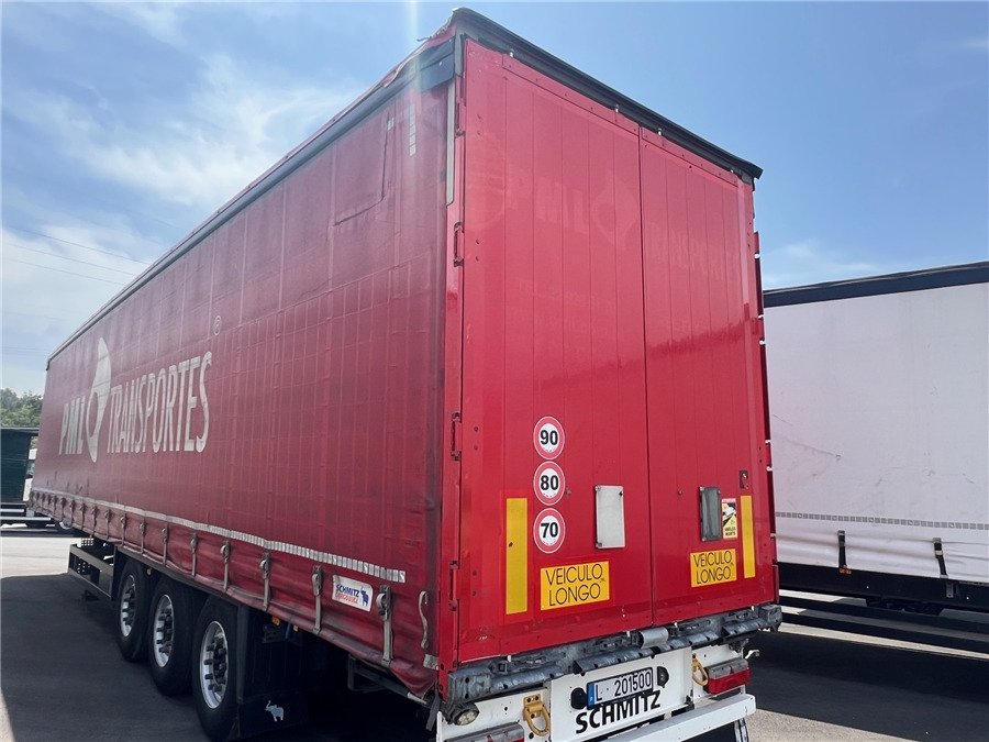 SCHMITZ CARGOBULL SCB-S3T TETO ELEVAR - Semi-reboque de lona: foto 3 SCHMITZ CARGOBULL SCB-S3T TETO ELEVAR - Semi-reboque de lona: foto 3