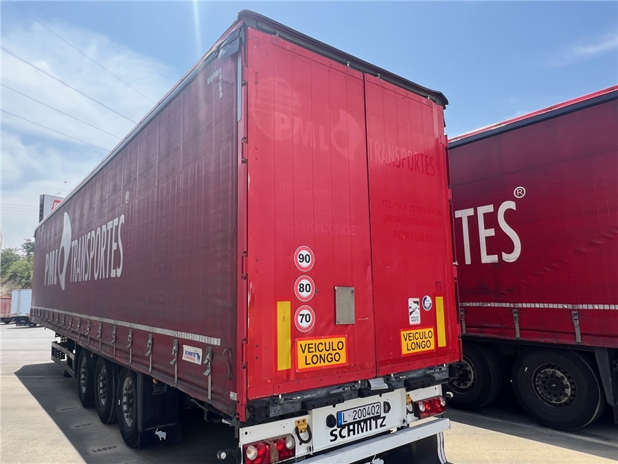 SCHMITZ CARGOBULL SCB-S3T TETO ELEVAR - Semi-reboque de lona: foto 3 SCHMITZ CARGOBULL SCB-S3T TETO ELEVAR - Semi-reboque de lona: foto 3